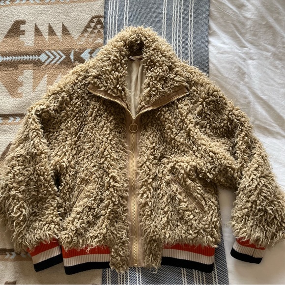 Free People high in the sky bomber jacket. Size M medium - Picture 4 of 10